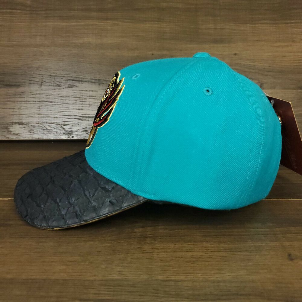 Vancouver Grizzlies Mitchell & Ness NBA Strapback Hat Cap Fish Skin Bill NWT - Picture 7 of 8